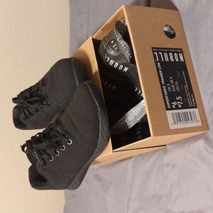 NOBULL SF Black Trainer Low 7.5 Women's